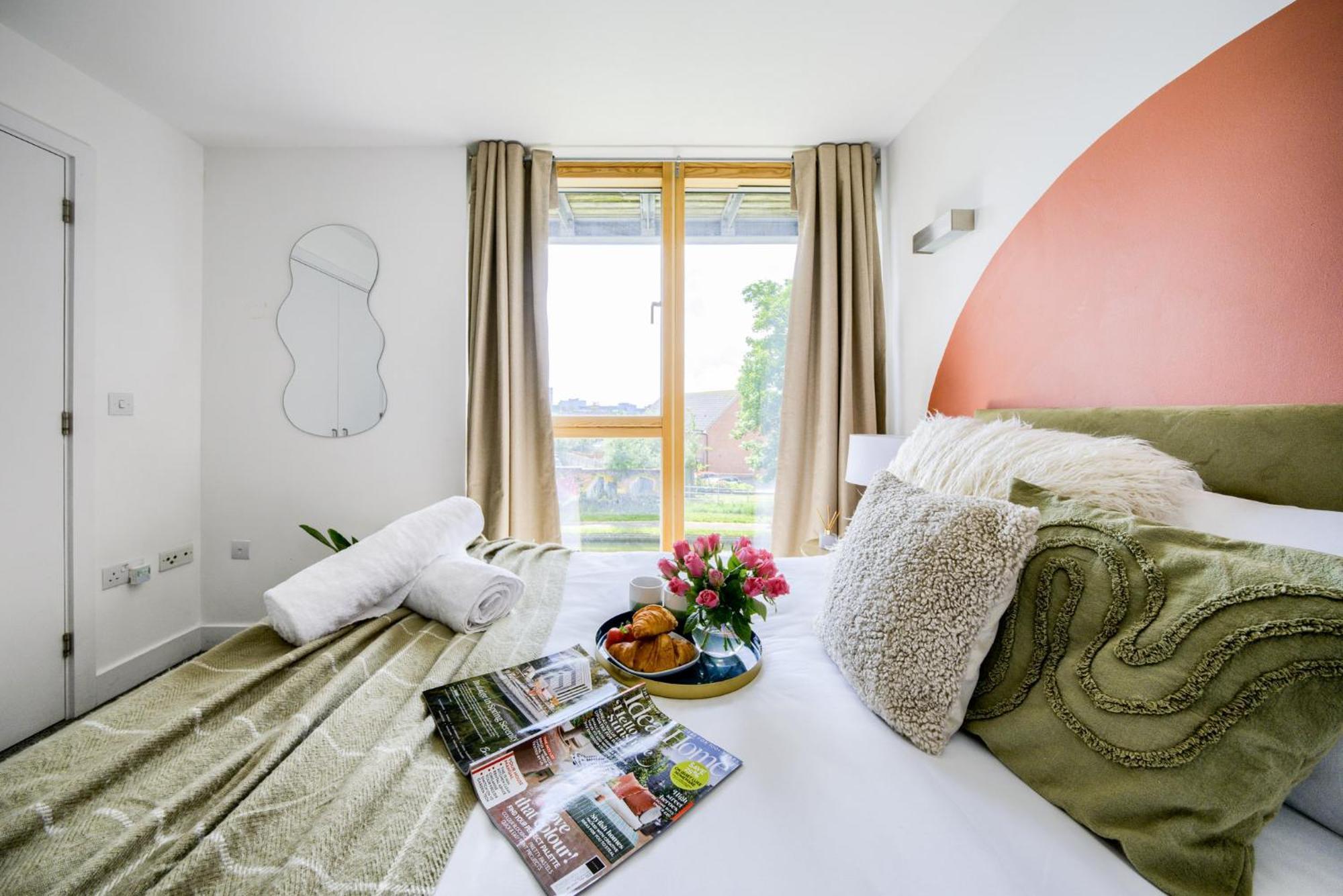 Coventry Large 4-Bed Townhouse By Empower Homes Экстерьер фото