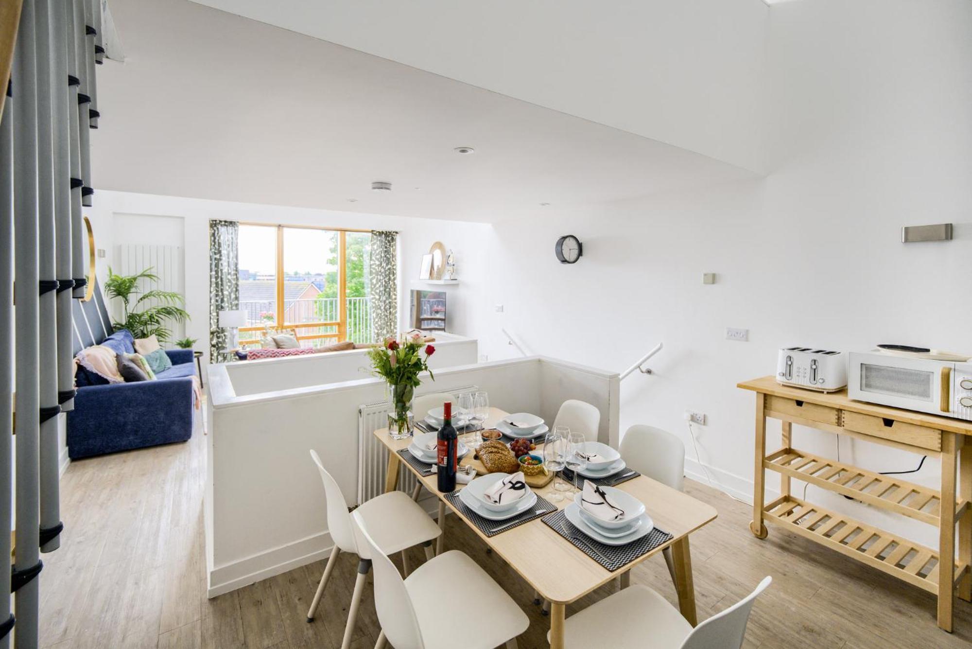 Coventry Large 4-Bed Townhouse By Empower Homes Экстерьер фото